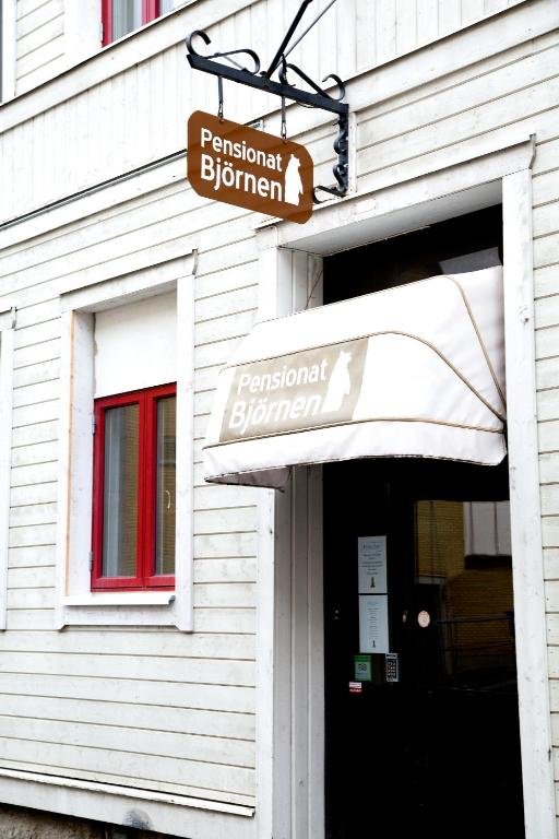 Pensionat Björnen entrance on Storgatan